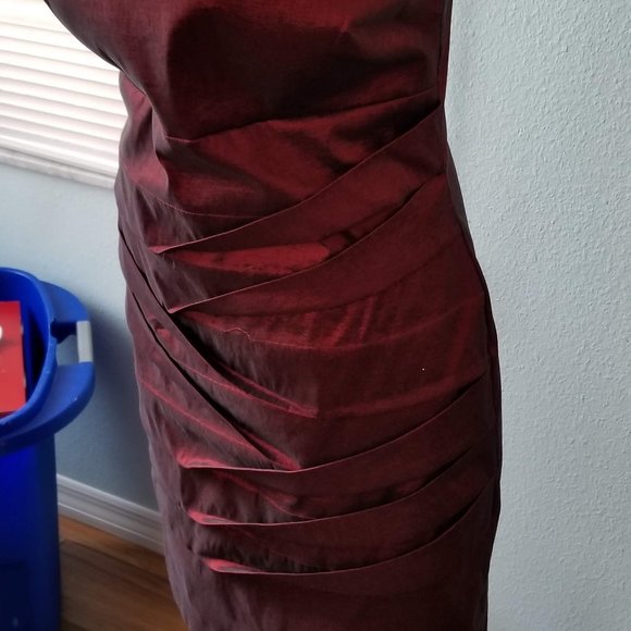 Metallic Red strapless mini dress - Picture 3 of 3